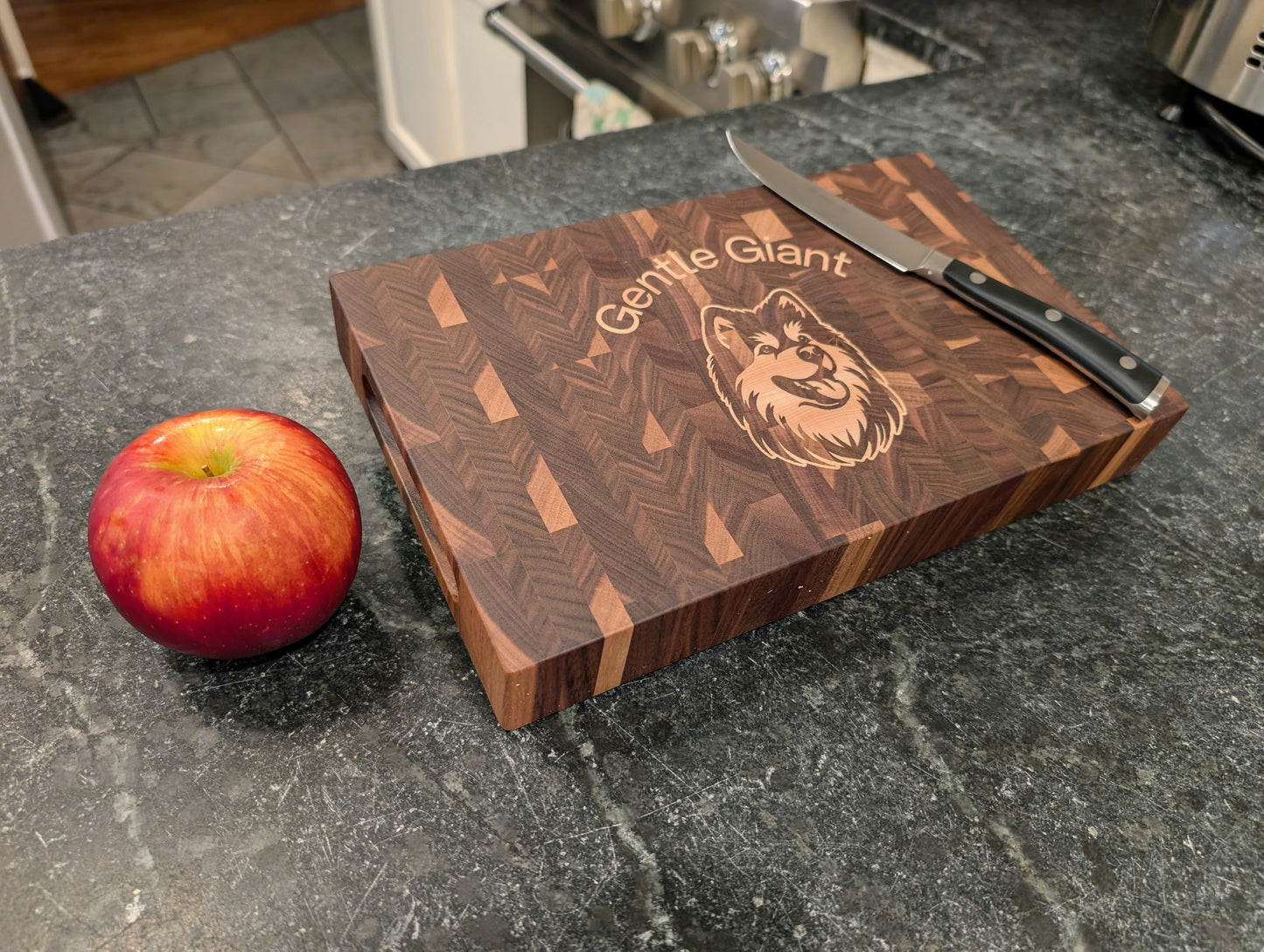 Walnut End Grain Cutting Board with Customizable Dog Inlay