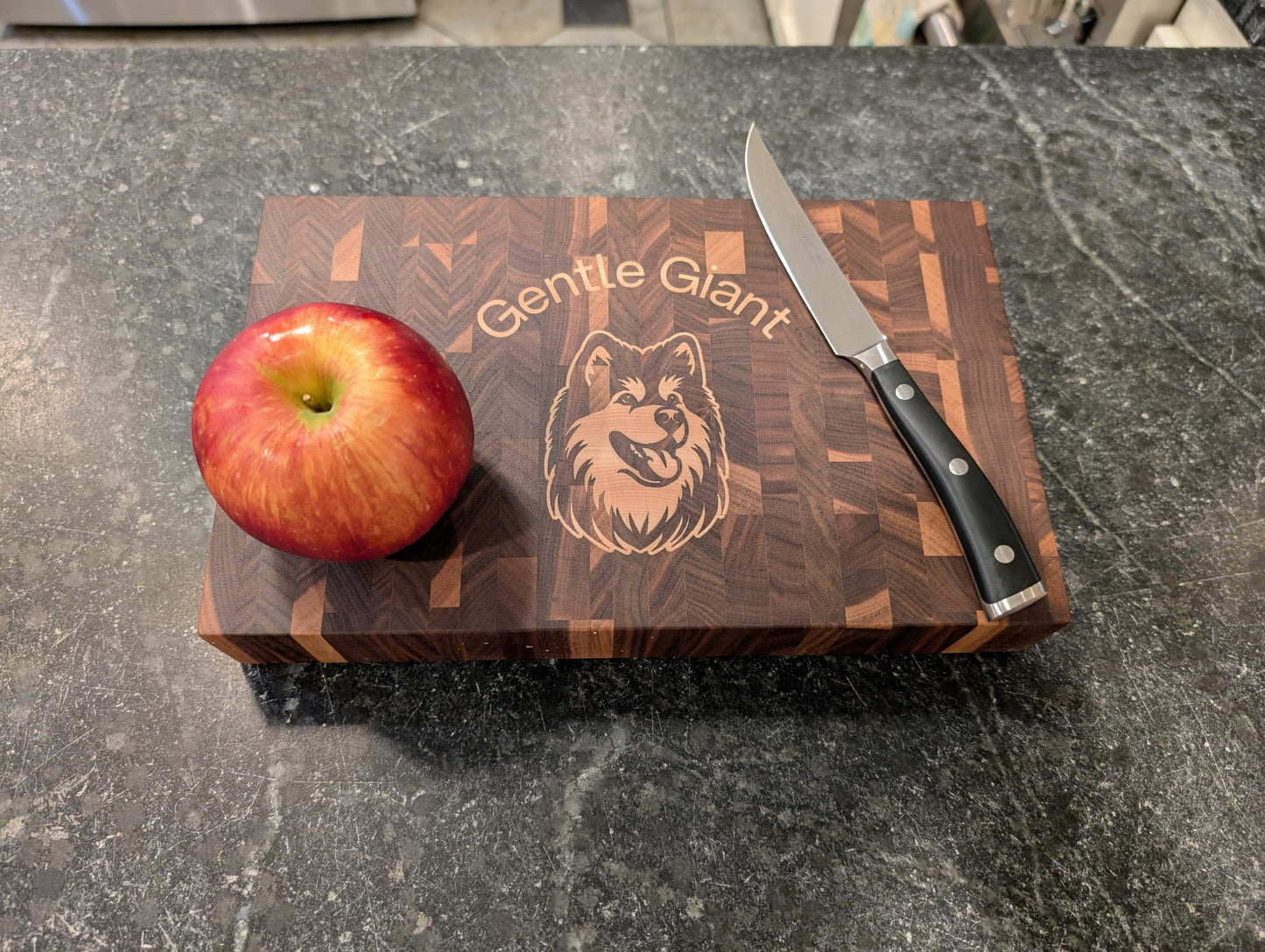 Walnut End Grain Cutting Board with Customizable Dog Inlay