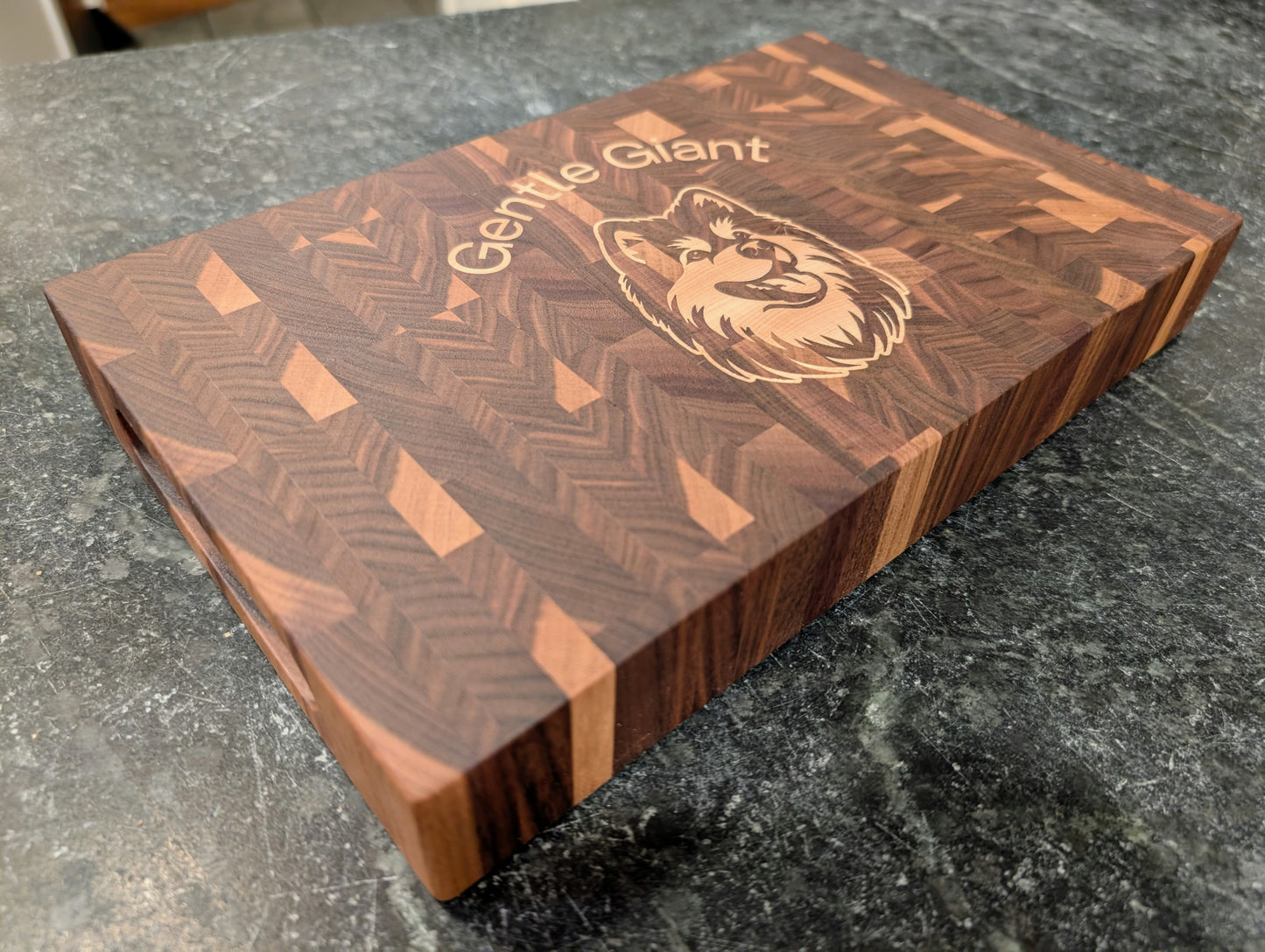 Walnut End Grain Cutting Board with Customizable Dog Inlay