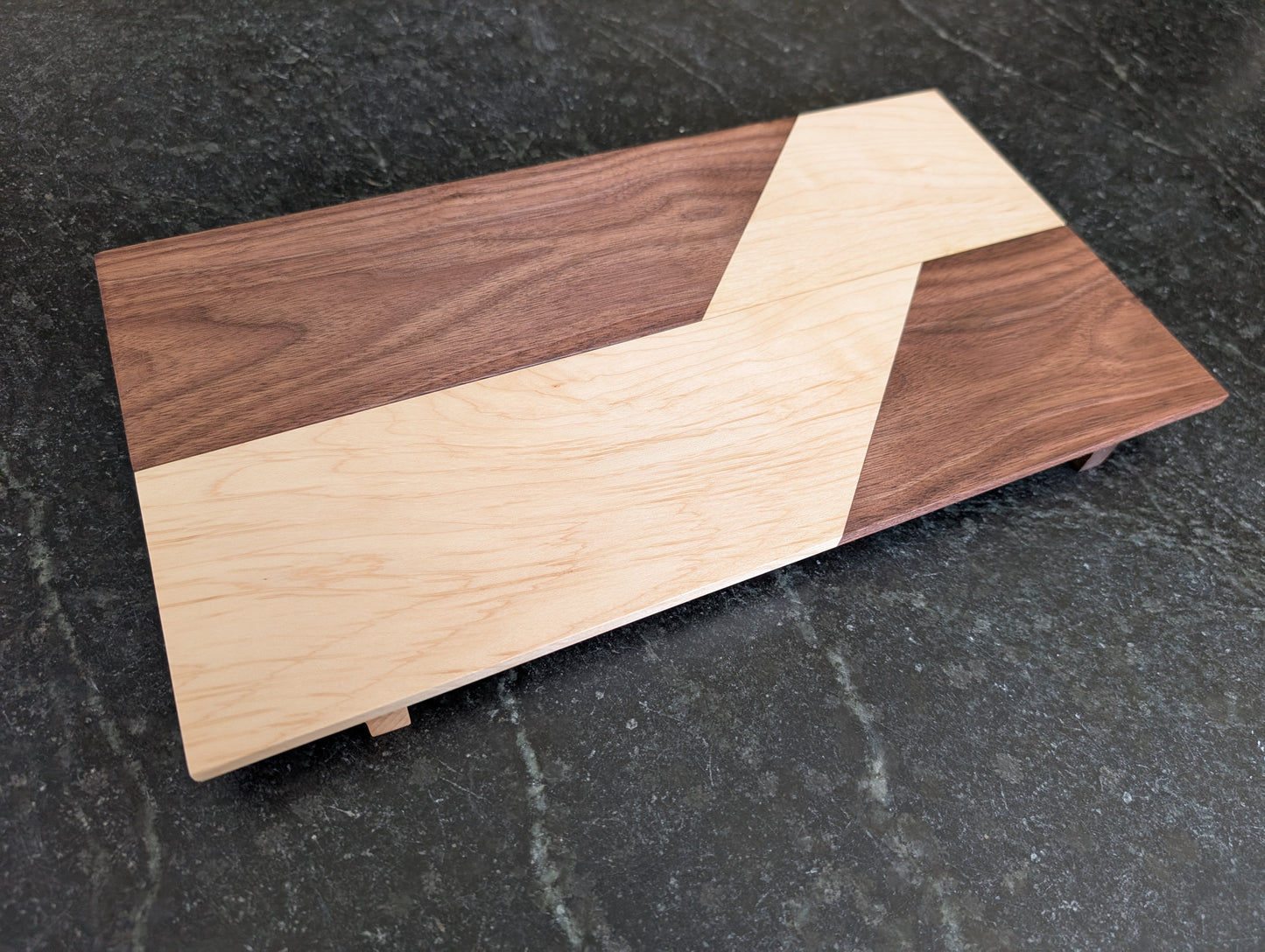 Maple and Walnut Sushi Plates [Pair]