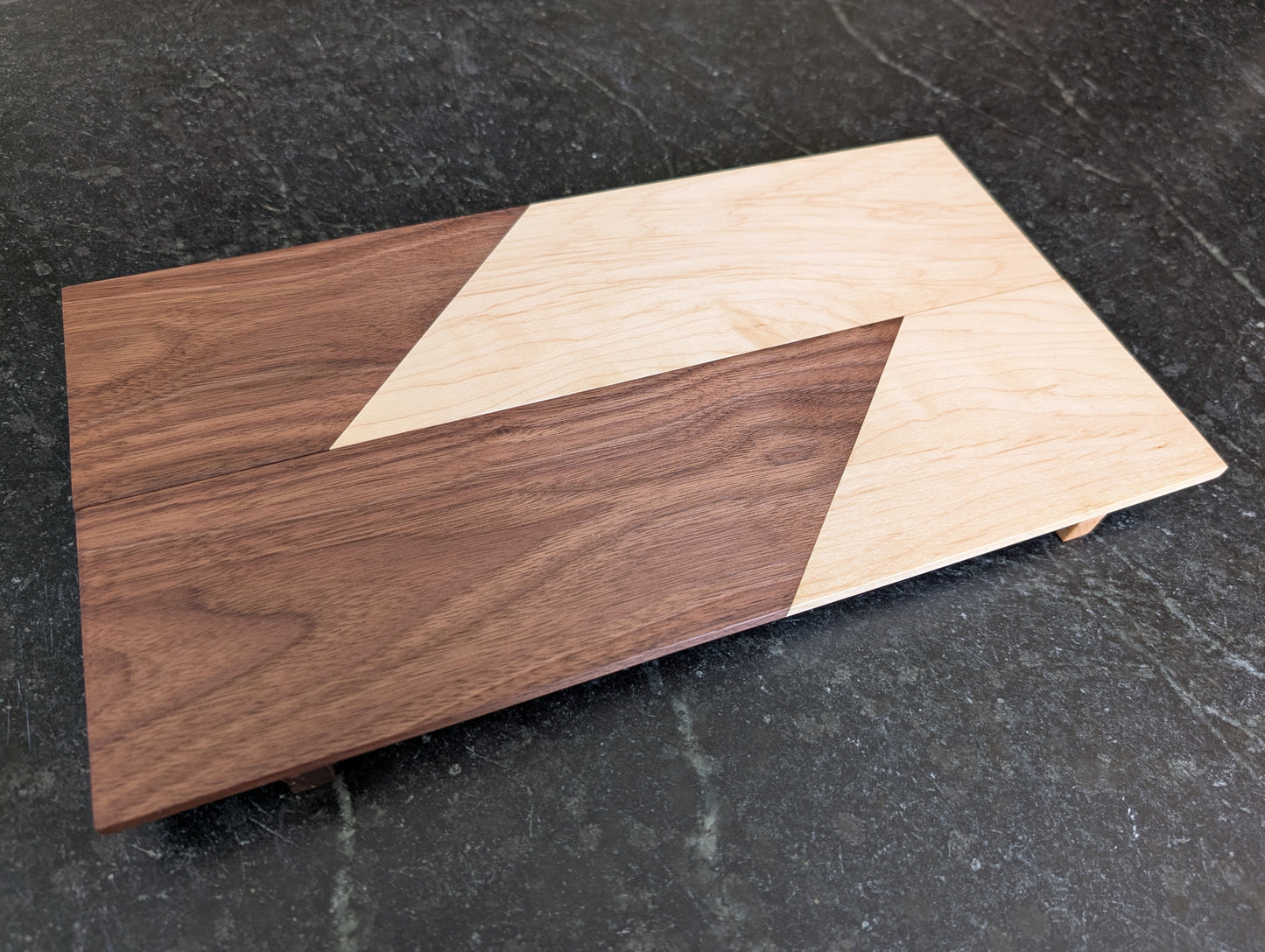 Maple and Walnut Sushi Plates [Pair]
