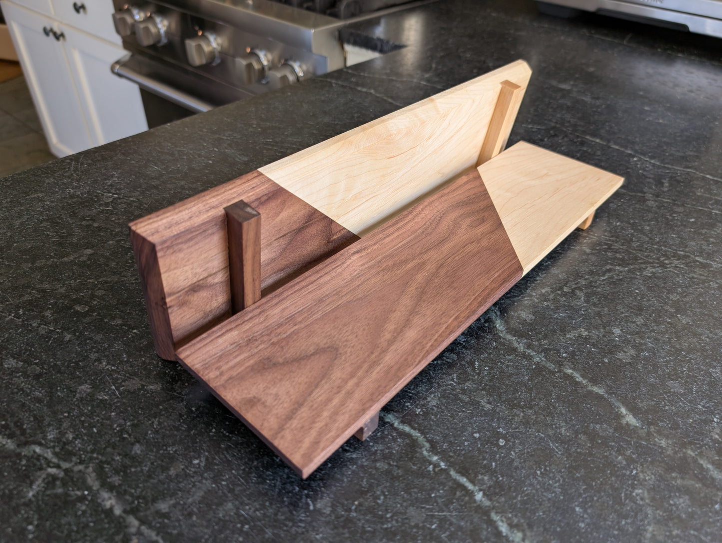Maple and Walnut Sushi Plates [Pair]